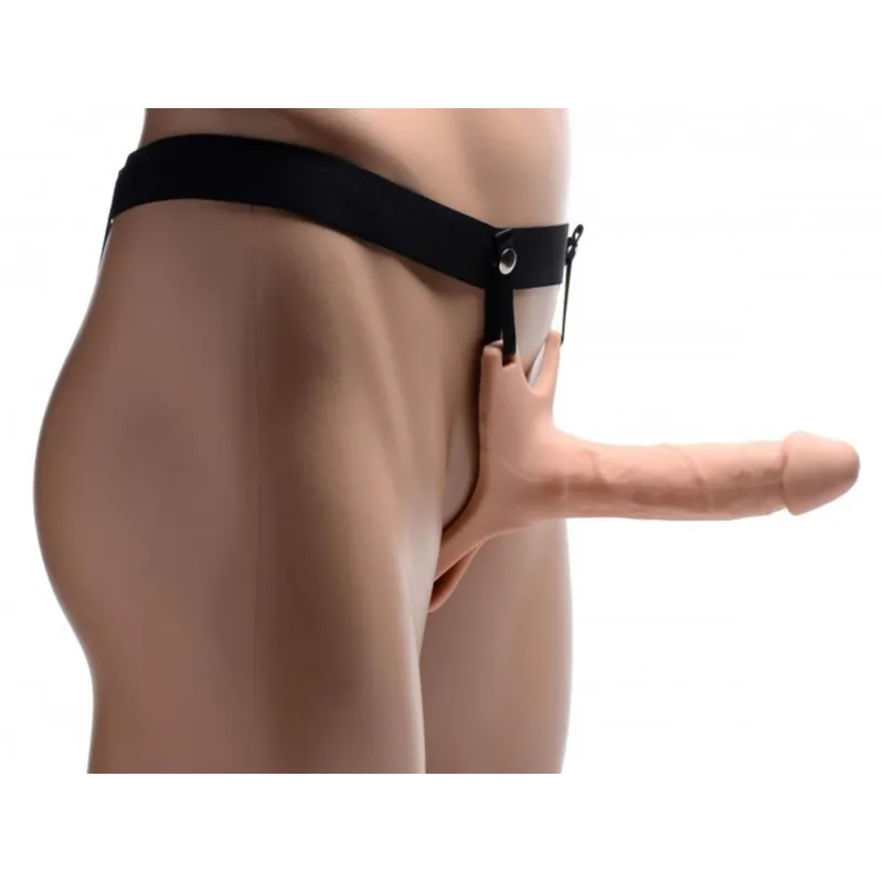 Hohler Strap-On-Silikondildo mit Gurtzeug